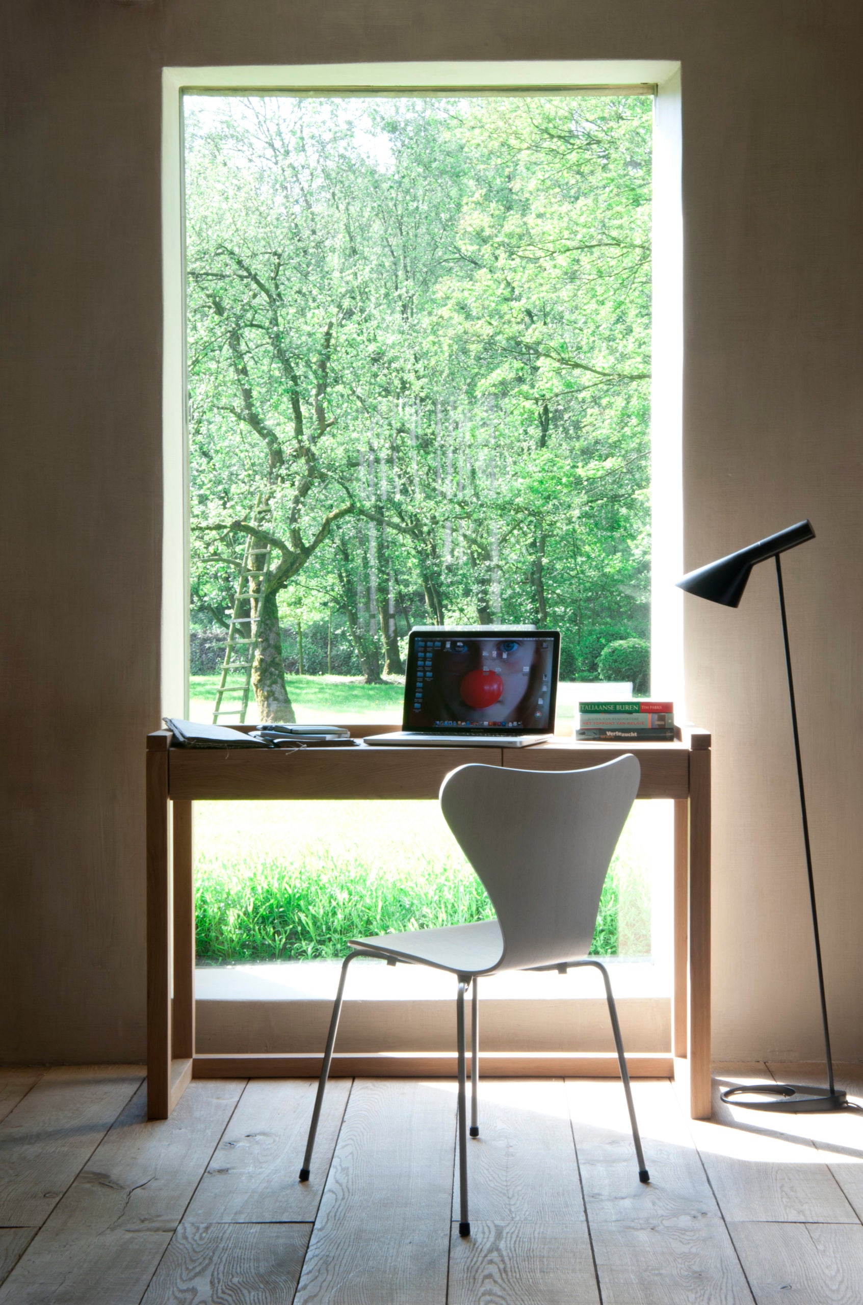 Ethnicraft - Bureau Frame - Chêne massif - 2 tiroirs - 120 x 43 x H82