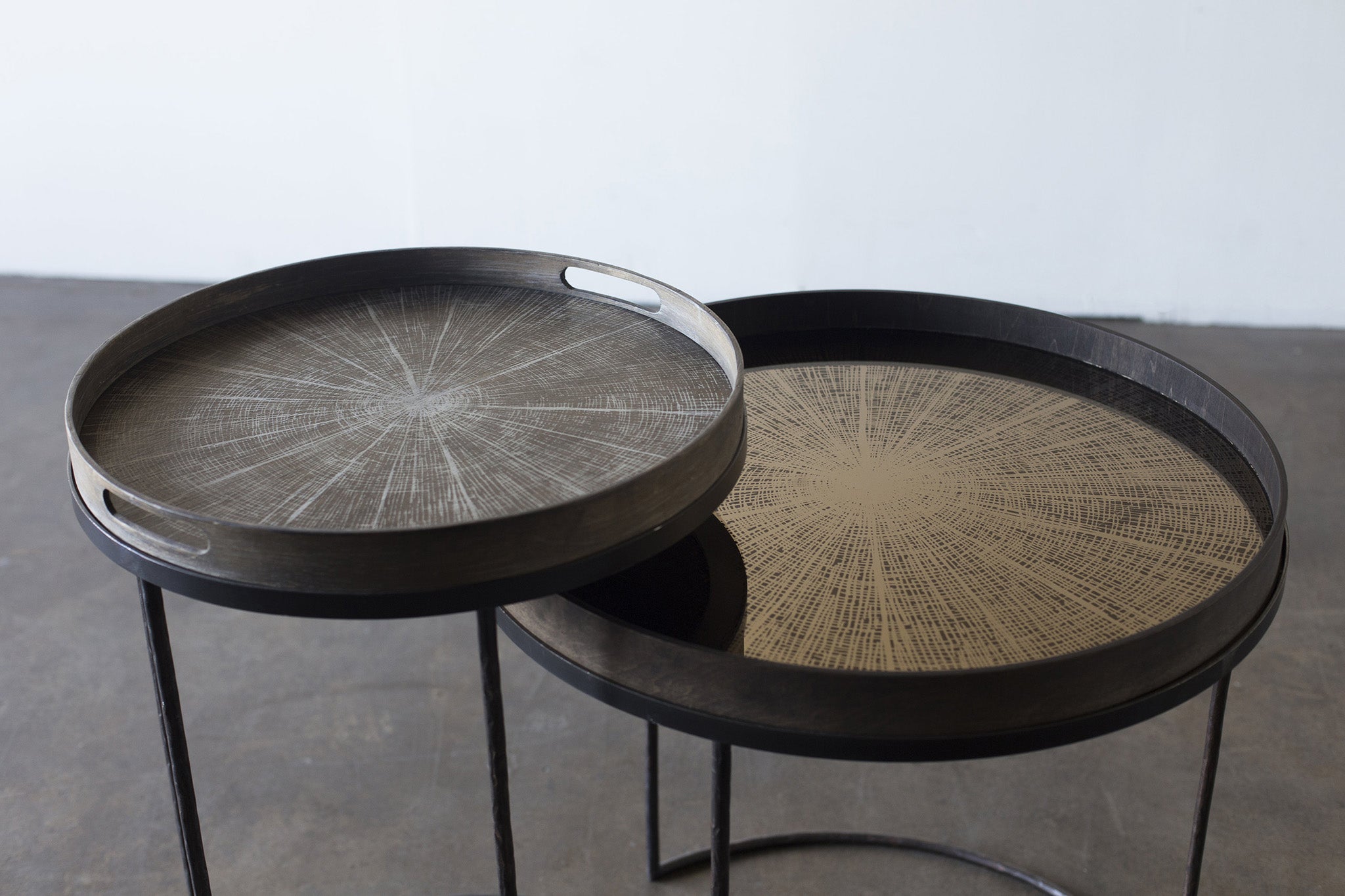 Ethnicraft - Plateaux ronds - miroir/verre - taille S - diam. 48