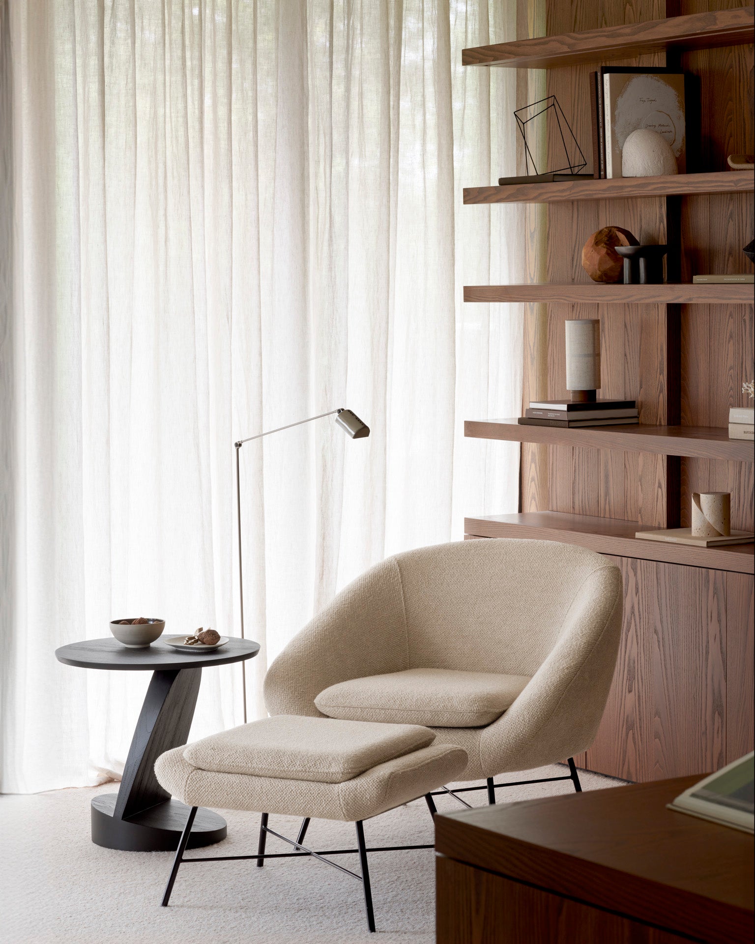 Ethnicraft - repose-pied Barrow - 60 x 45 x H38 - Tissus "Off white", "Ginger", "Pine Green" ou "Cooper"