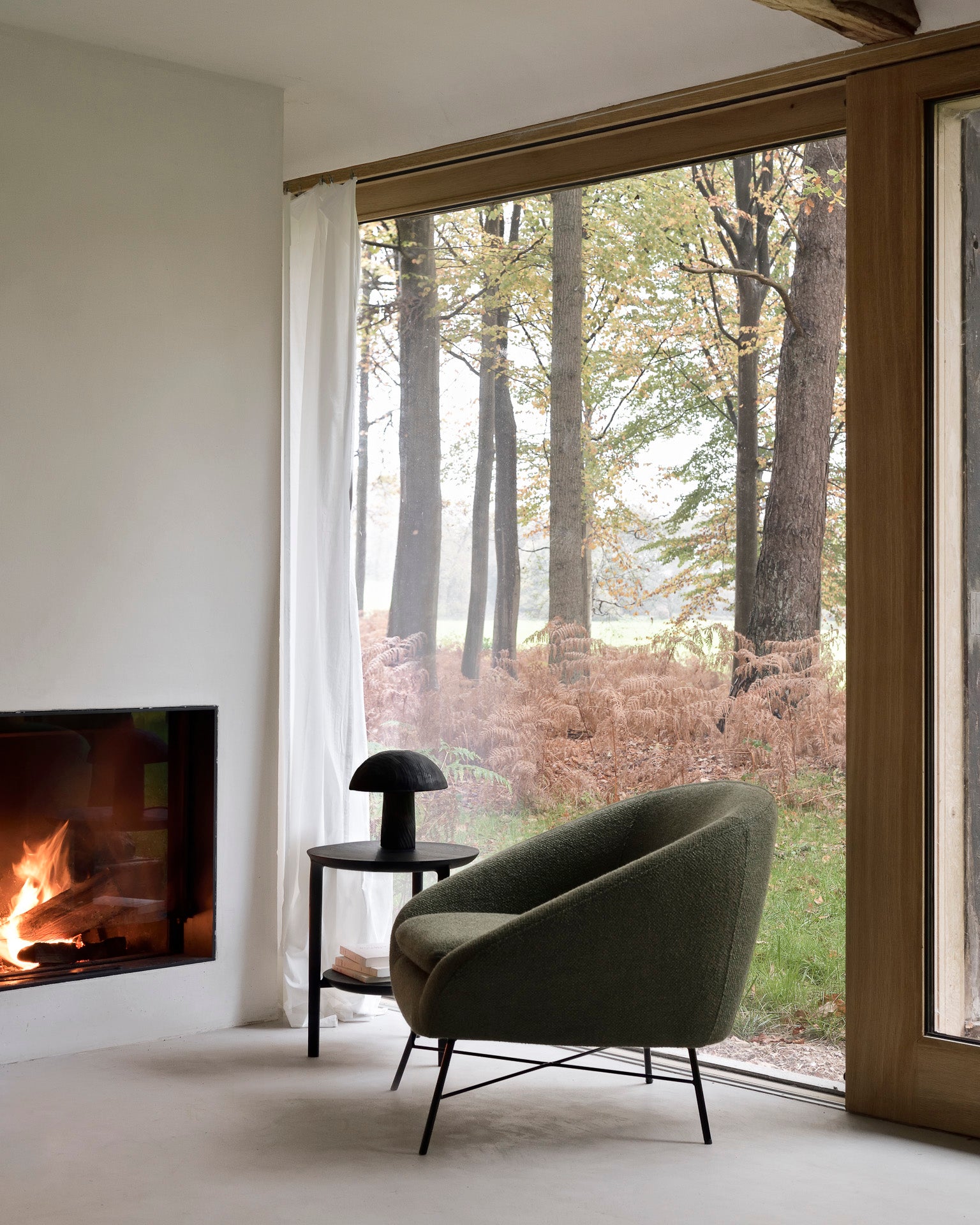 Ethnicraft - Table d'appoint Bok - Chêne massif noir verni