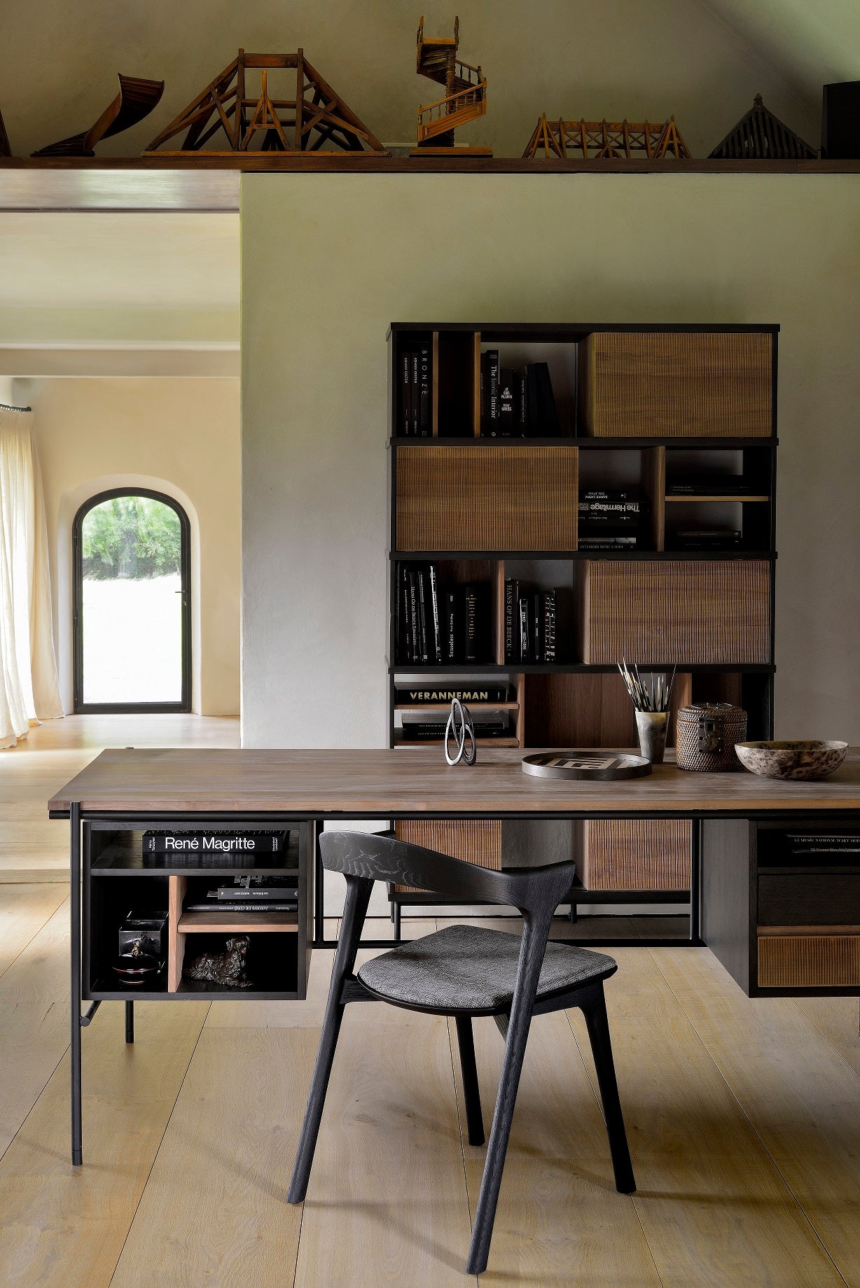 Ethnicraft - Bureau Oscar - Teck - 2 Tiroirs 200 x 90 x H76