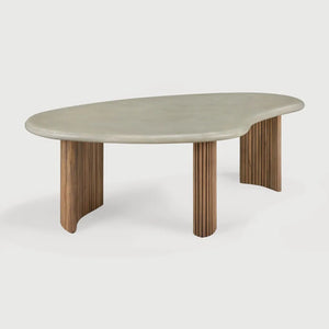 Ethnicraft – Boomerang – Table Basse De Jardin Boomerang – Béton et teck recyclé - 126 cm
