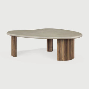 Ethnicraft – Boomerang – Table Basse De Jardin Boomerang – Béton et teck recyclé - 126 cm