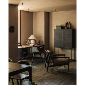 Ethnicraft – Grooves – Armoire Grooves en situation