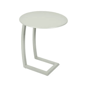 Fermob – Alizé – Table basse déportée ø 48 cm – Gris argile