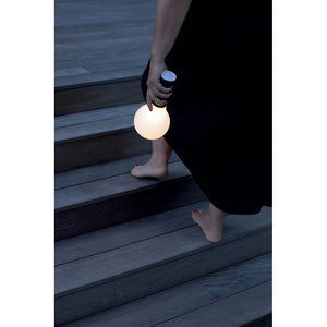 Fermob – Aplô – Lampe H.24 cm en situation