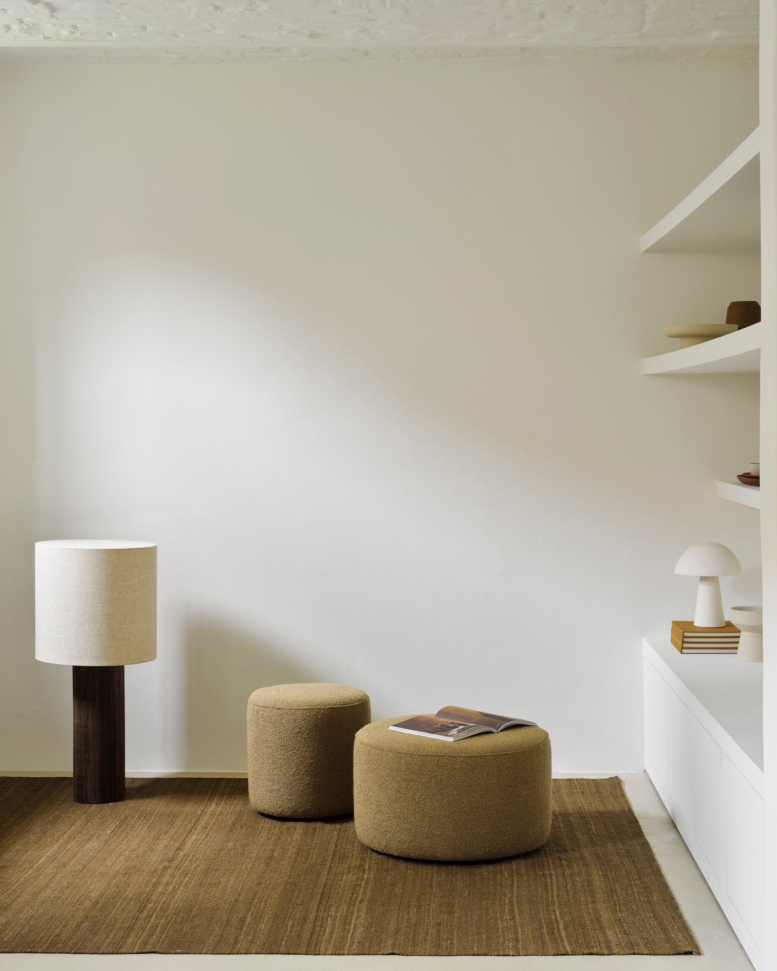 Ethnicraft - pouf Barrow - (Gingembre, Cuivre, Off White ou Pine Green) - diamètre 60 x H35