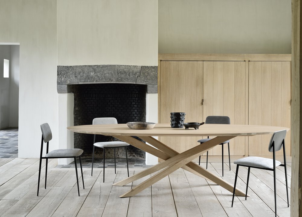 Ethnicraft - Table Mikado ovale - Chêne - 267 x 138 x H76