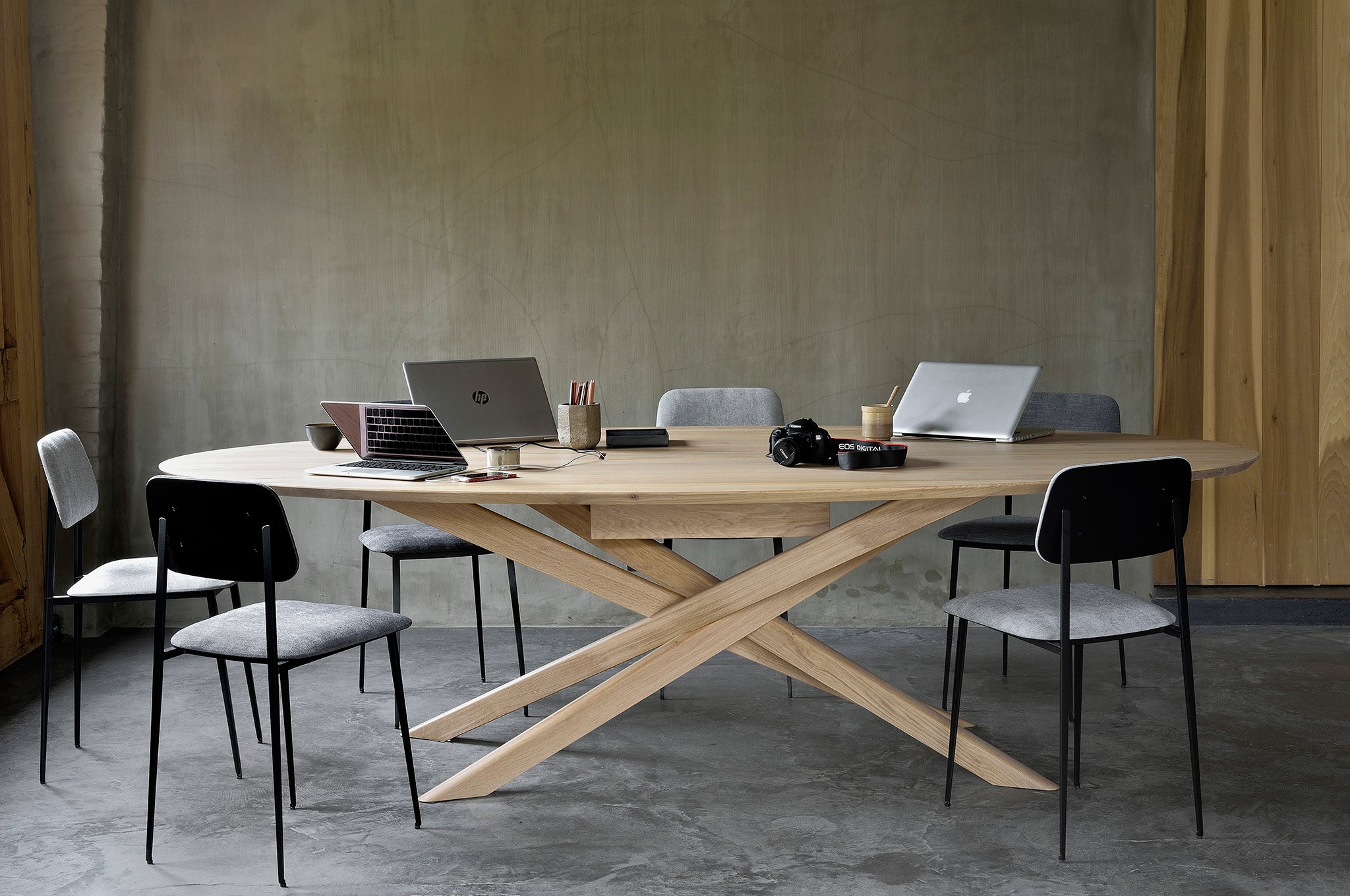 Ethnicraft - Table de réunion Mikado - Chêne - 267 x 138 x H76