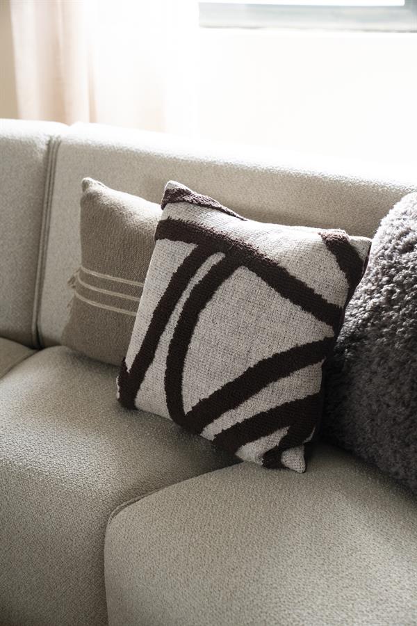 By-Boo - Coussin Majani - Marron - 45 x 45