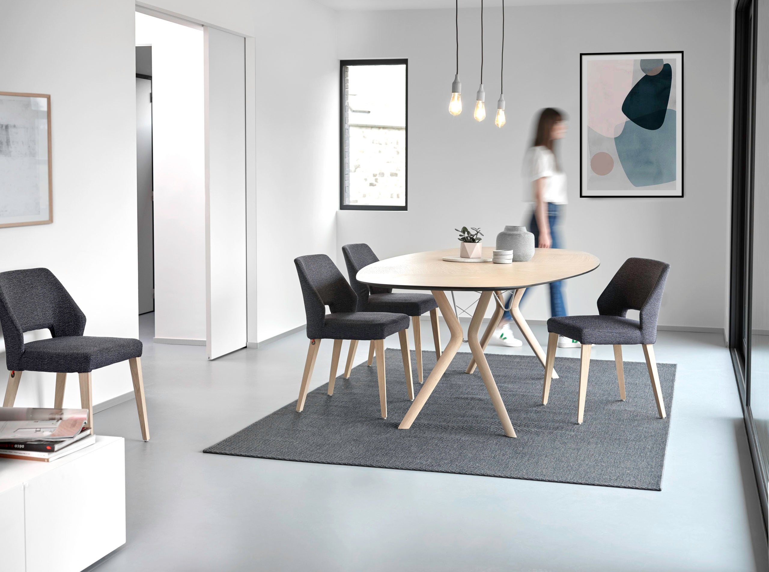 Mobitec - Chaise Lena - Hauteur 47 - Prix en tissu Cat. 2 - Pieds chêne