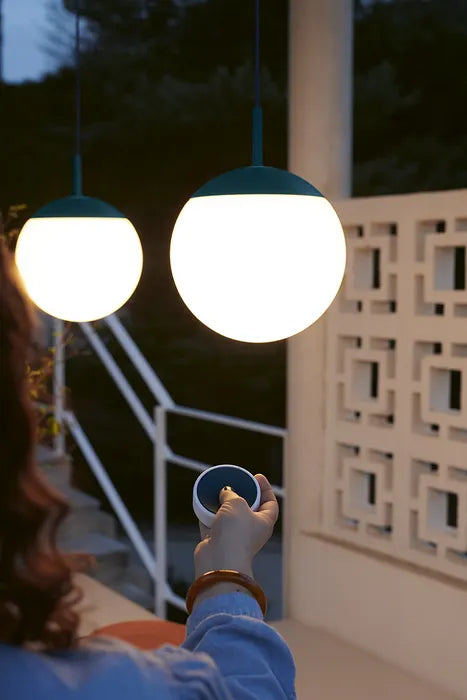 Fermob - Suspension Mooon!  - Diam. 25 Cm - Fillaire LED Connectable Bluetooth - 4 Coloris