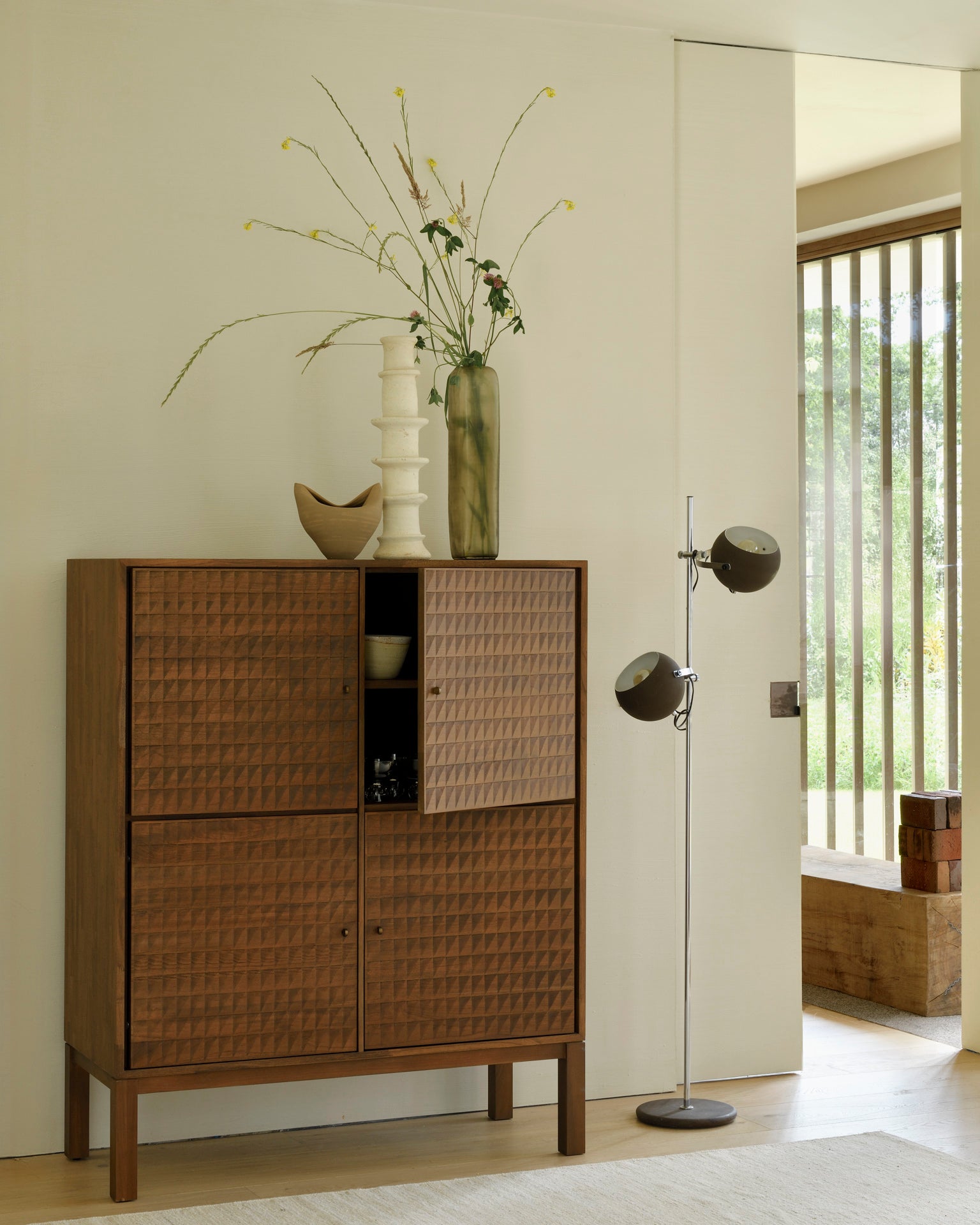 Ethnicraft - Armoire Sono - Teck vernis - Light Brown - 4 portes - 116 x 48 x H144