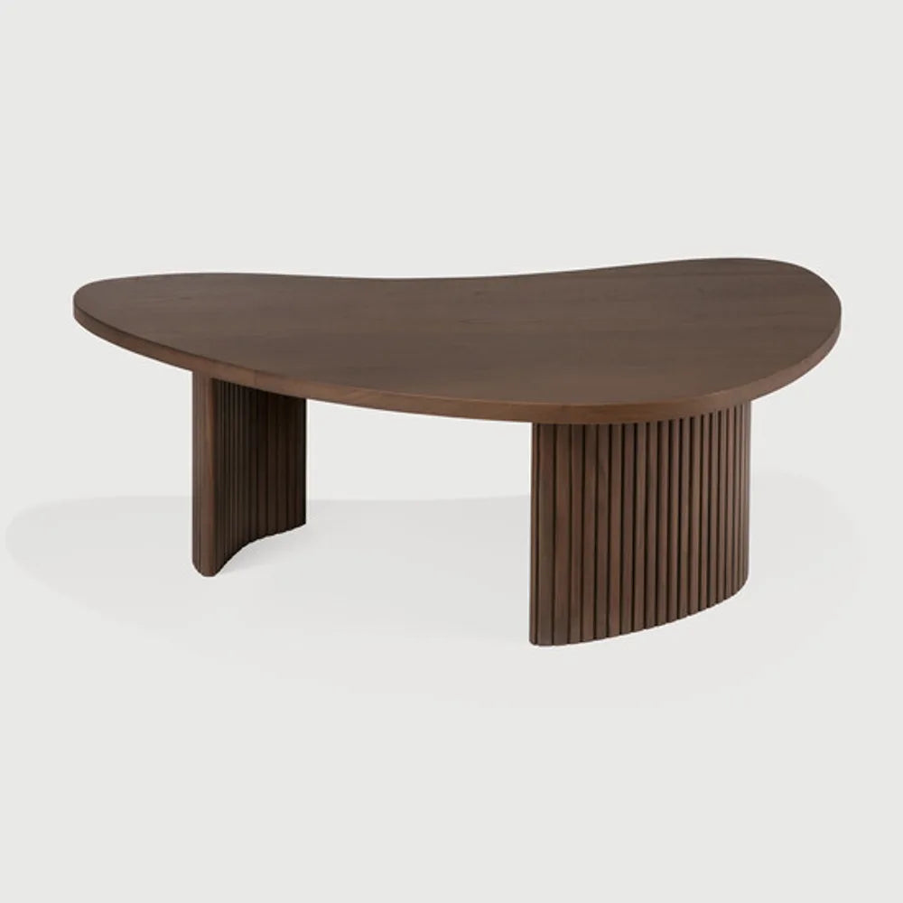 Ethnicraft – Boomerang – Table Basse Boomerang – Teck brun - 90 x 61 x 29 cm