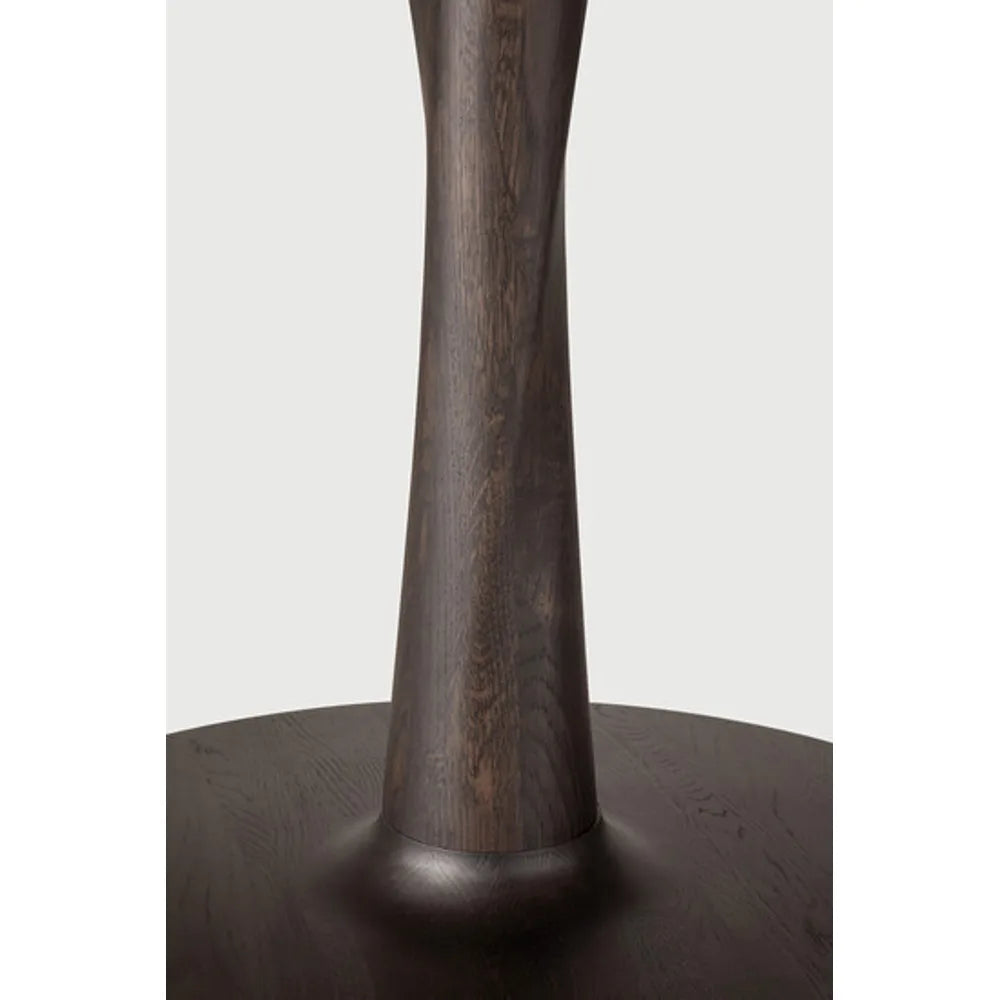 Ethnicraft – Torsion – Table Torsion – Chêne brun - Rond - 70 cm - Standard, 76 cm