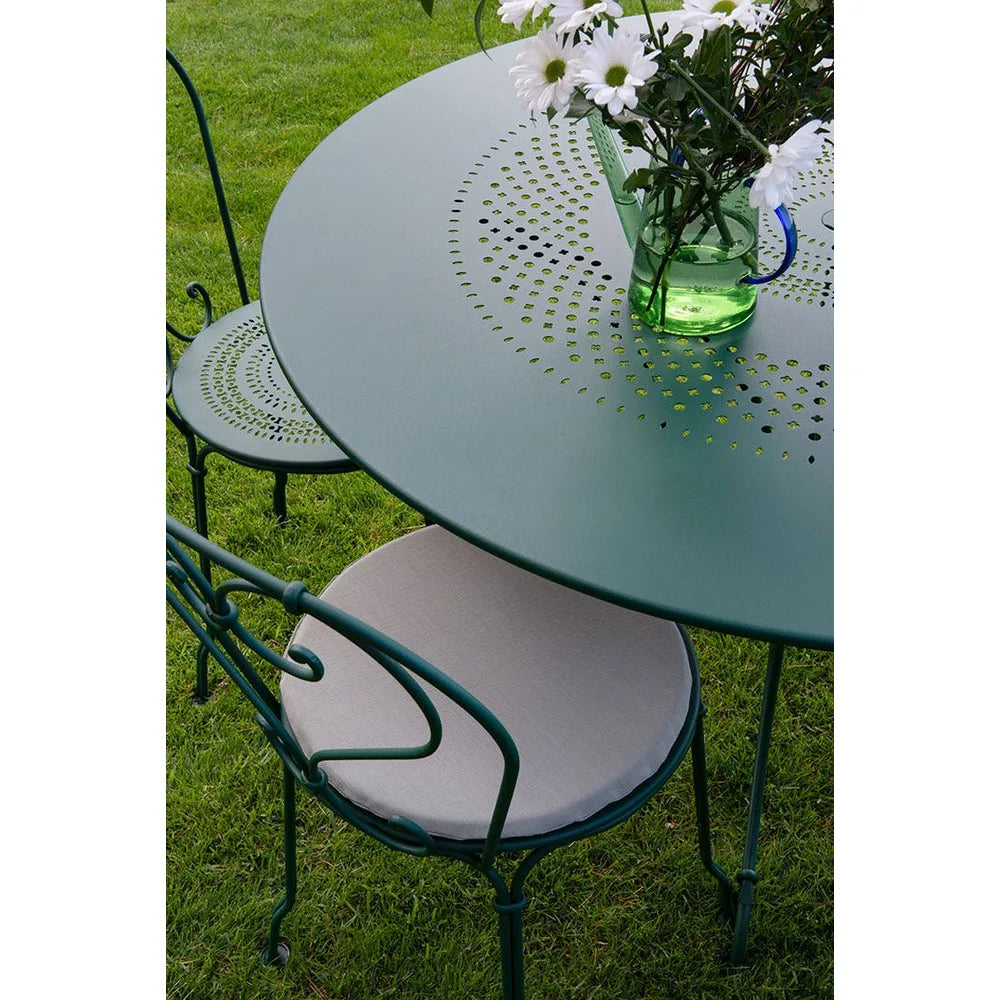 Fermob – 1900 – Chaise en situation