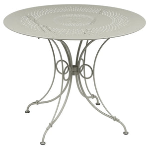 Fermob – 1900 – Table ø 96 cm – Gris argile