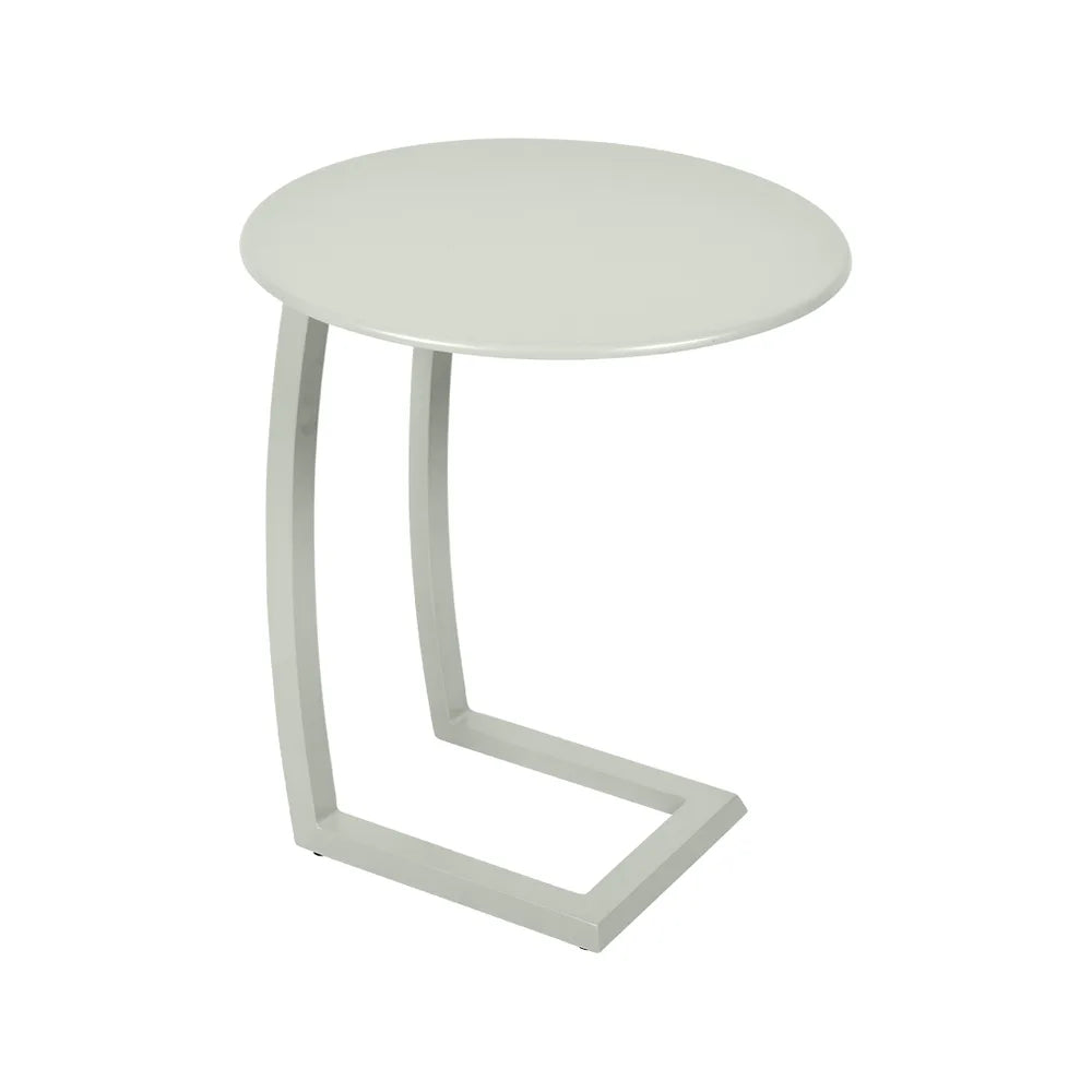 Fermob – Alizé – Table basse déportée ø 48 cm – Gris argile