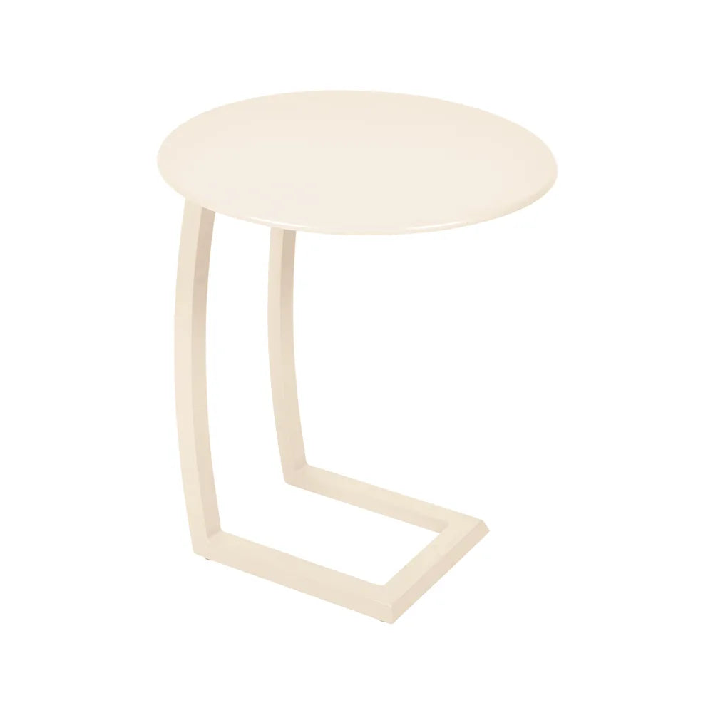 Fermob – Alizé – Table basse déportée ø 48 cm – Beige latte