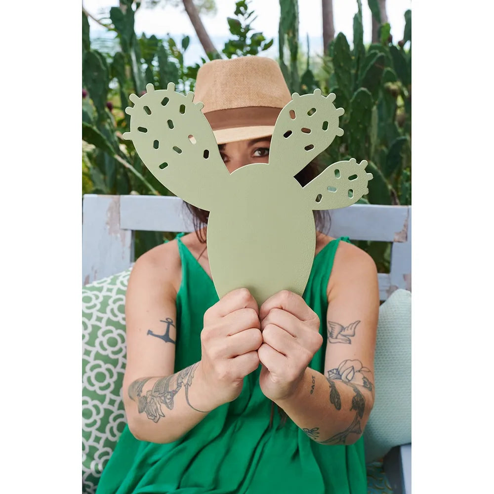 Fermob – Bouquet sauvage – Dessous de plat cactus 25.5 x 24 cm en situation