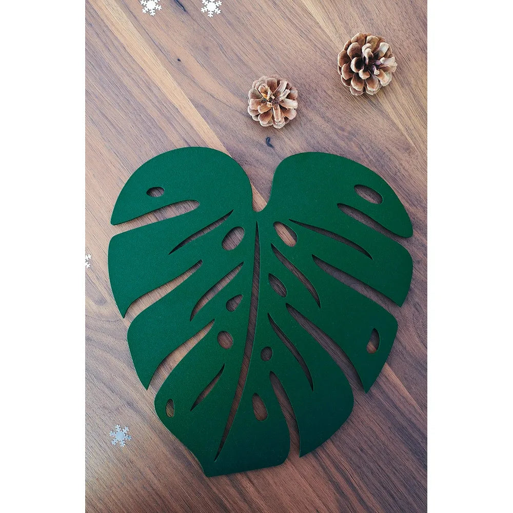 Fermob – Bouquet sauvage – Dessous de plat monstera 24 x 22 cm en situation