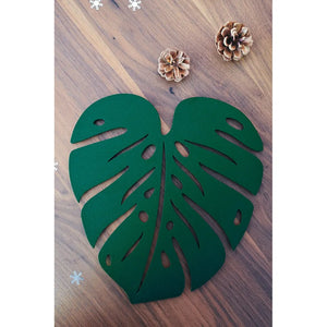Fermob – Bouquet sauvage – Dessous de plat monstera 24 x 22 cm en situation