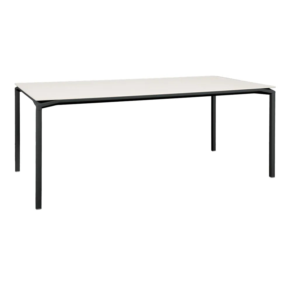 Fermob – Calvi – Table minérale 195 x 95 cm – Carbone