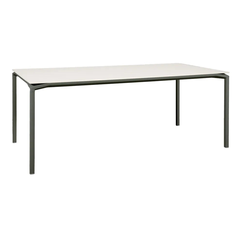 Fermob – Calvi – Table minérale 195 x 95 cm – Romarin