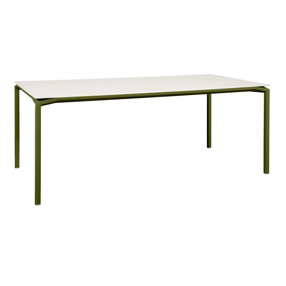 Fermob – Calvi – Table minérale 195 x 95 cm – Pesto