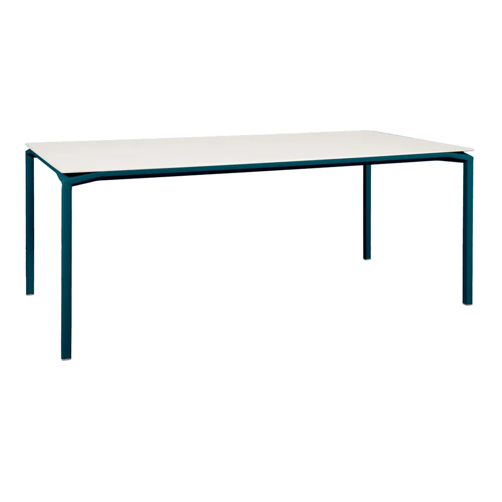 Fermob – Calvi – Table minérale 195 x 95 cm – Bleu acapulco