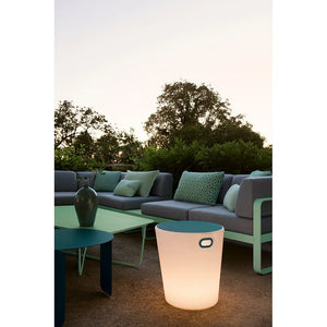 Fermob – Inouï – Lighting stool H.44 cm en situation
