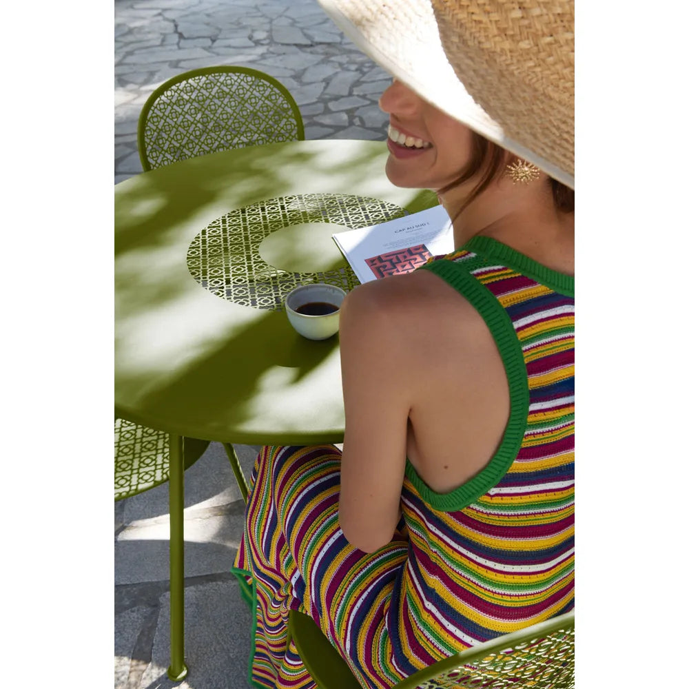 Fermob – Lorette – Table ø 110 cm en situation