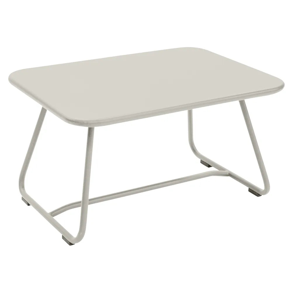 Fermob – Sixties – Table basse 76 x 55.5 cm – Gris argile