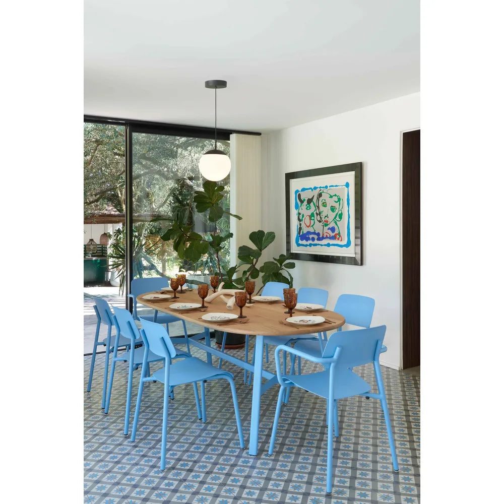Fermob – So'o – Table chêne ovale 220 x 95 cm en situation