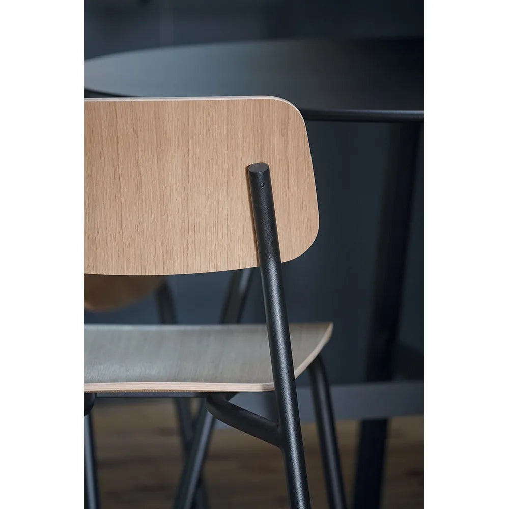 Fermob – Studie – Chaise chêne en situation