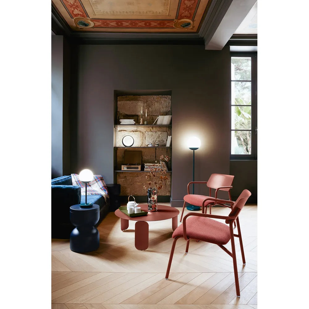 Fermob – Studie – Fauteuil lounge tissu en situation