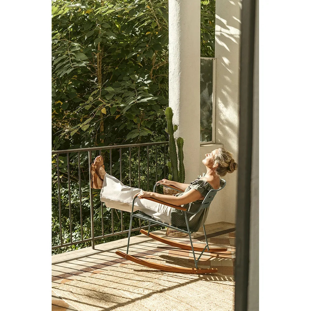 Fermob – Surprising – Rocking chair en situation